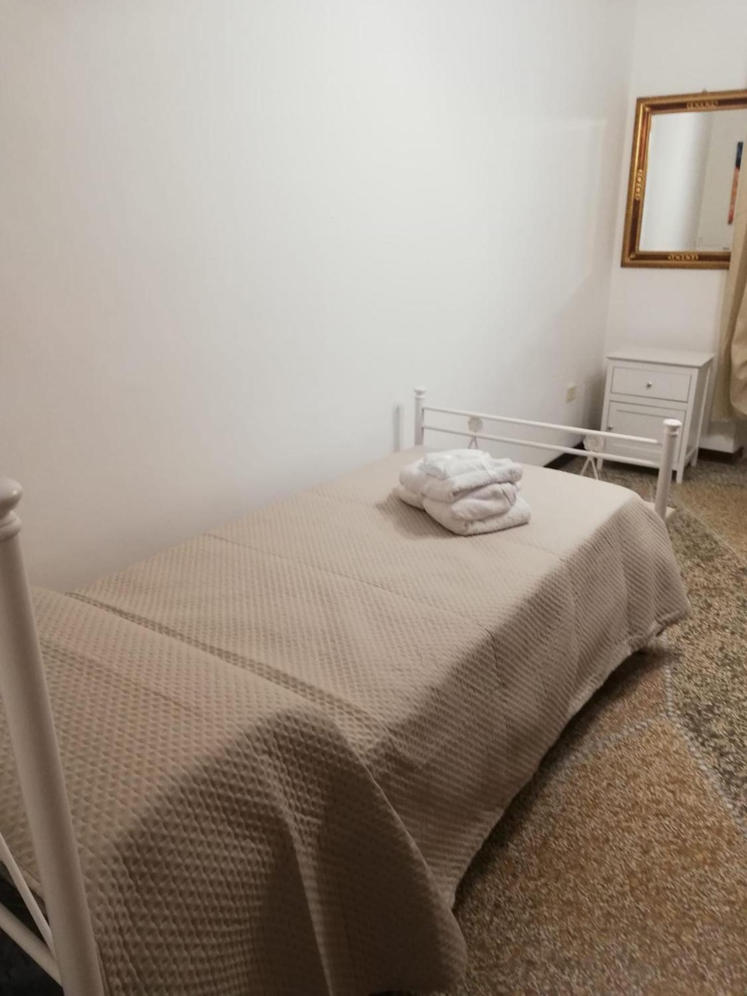 Apartament La Casa Di Anna Tarent Zewnętrze zdjęcie